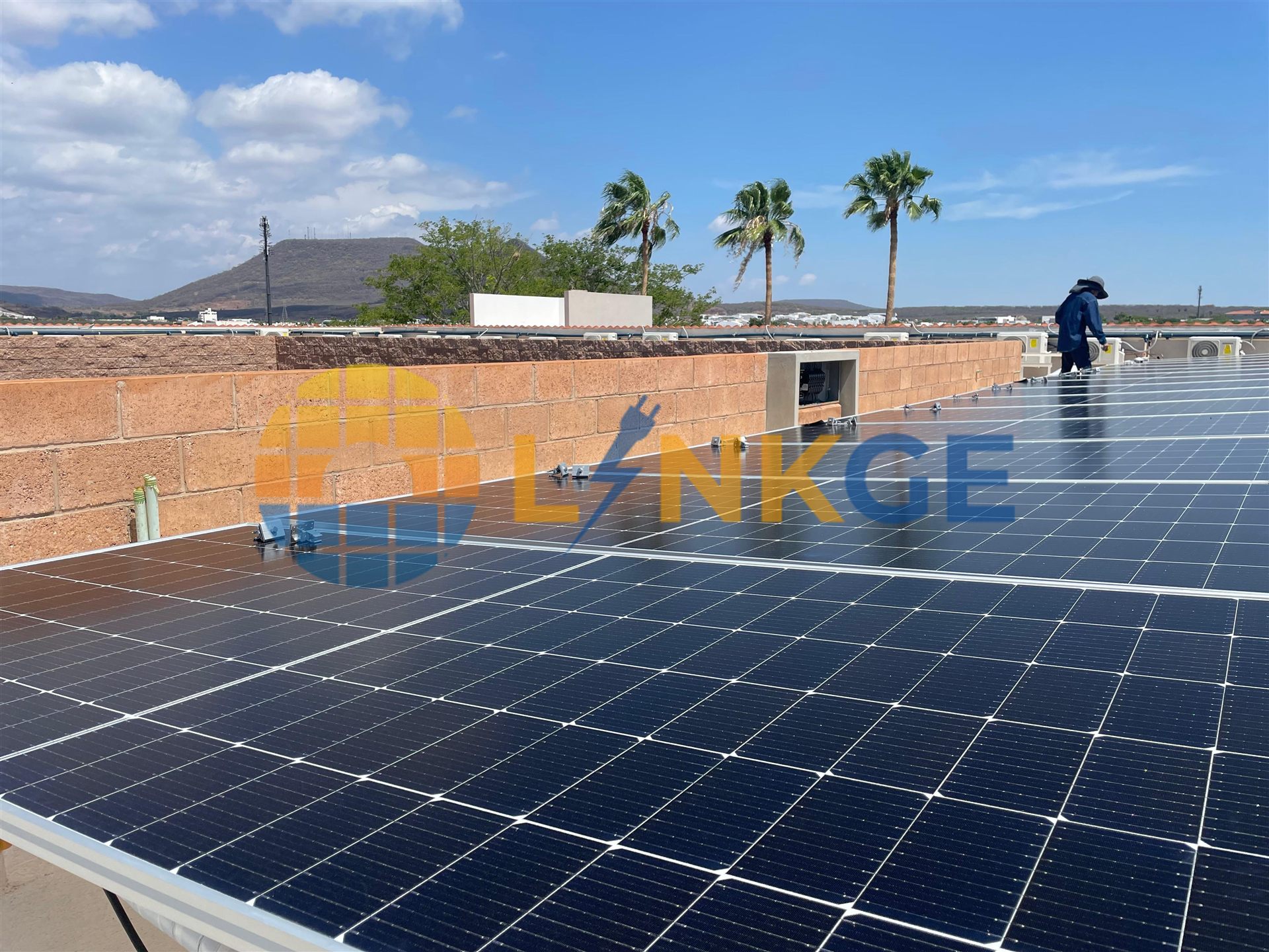 Instalación de paneles solares LinkGE